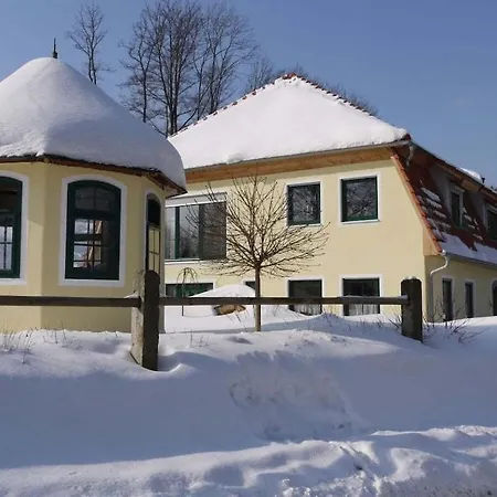 With 3 Bedrooms * Furth im Wald