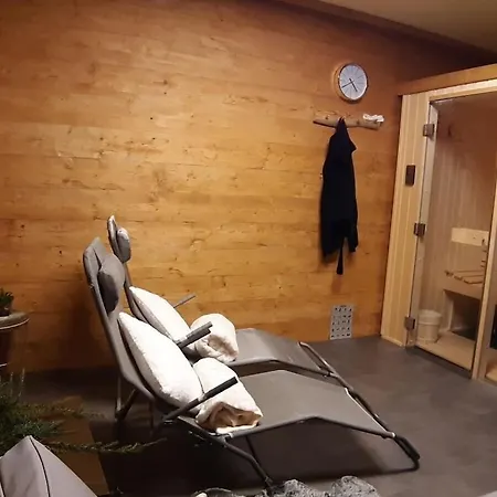 With 3 Bedrooms Furth im Wald