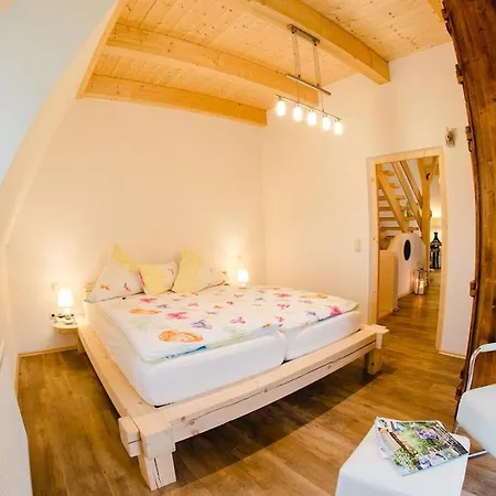 With 3 Bedrooms * Furth im Wald