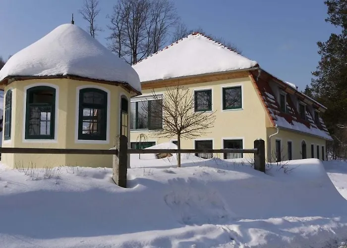 With 3 Bedrooms * Furth im Wald